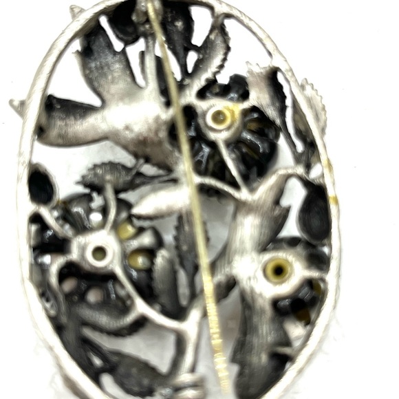 Vintage Silver Faux Pearl Brooch with Art Nouveau Design Floral Large Ornate Pin - Picture 9 of 12